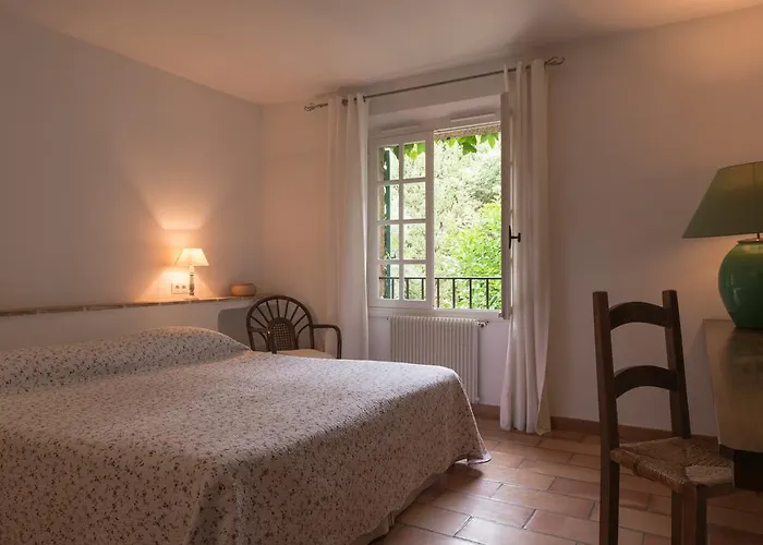 Saint-vincent מלון 3*
