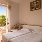 فندق Saint-vincent 3*
