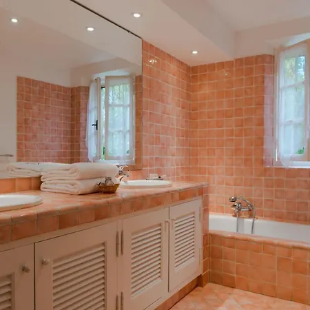 Saint-vincent 3* サントロペ